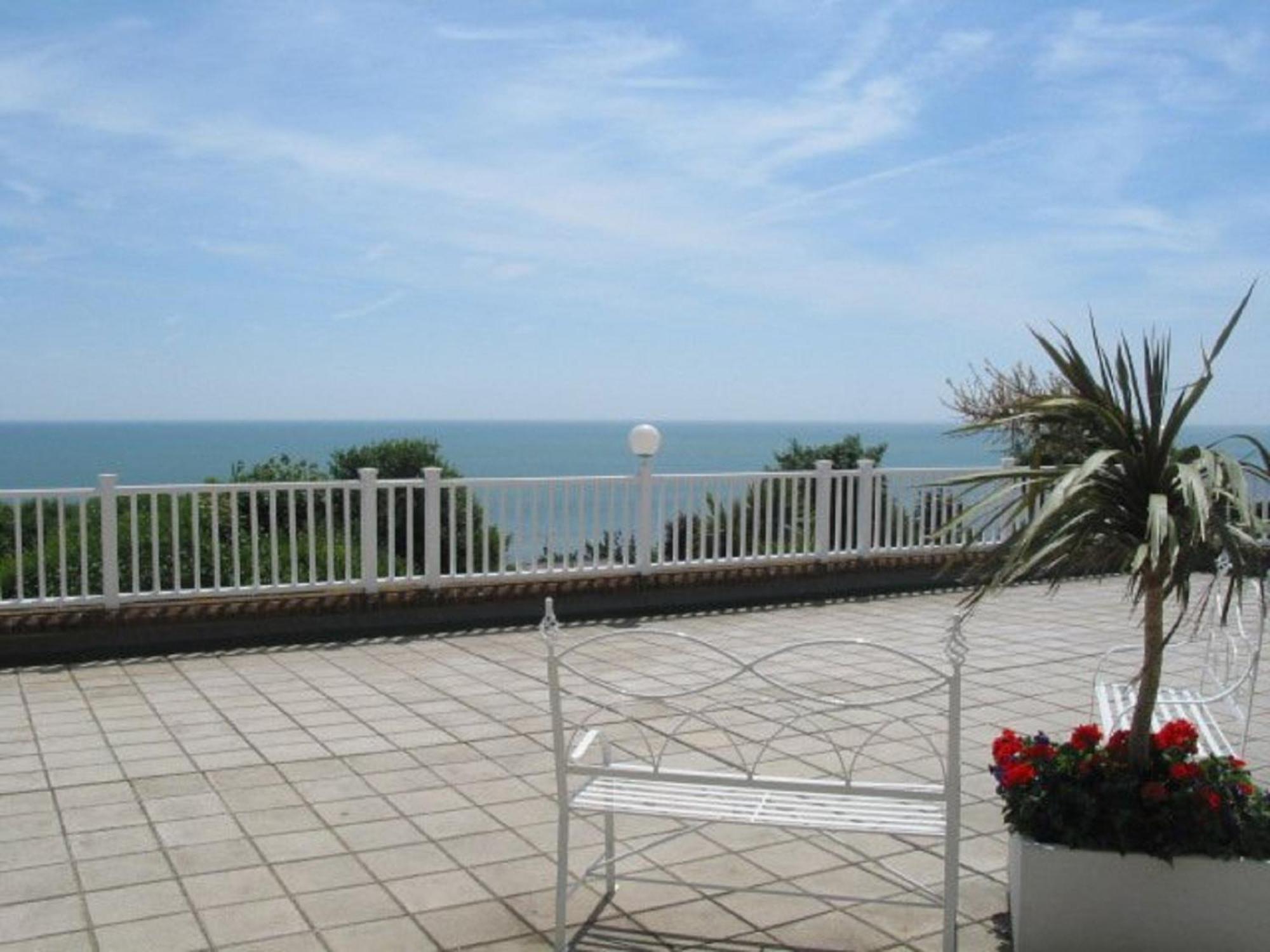 HOTEL HYDRO | ⋆⋆⋆⋆ | EASTBOURNE, UNITED KINGDOM | SEASON DEALS FROM £153